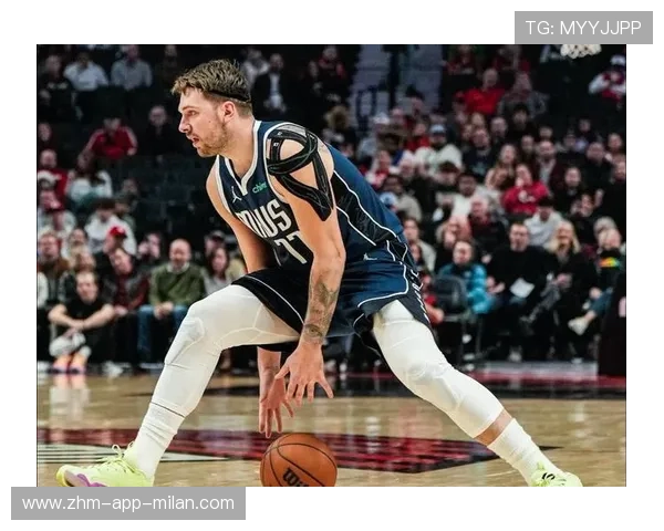 东契奇单打接管进攻